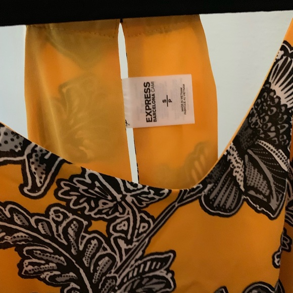 Yellow Patterned Express Top - Picture 4 of 4